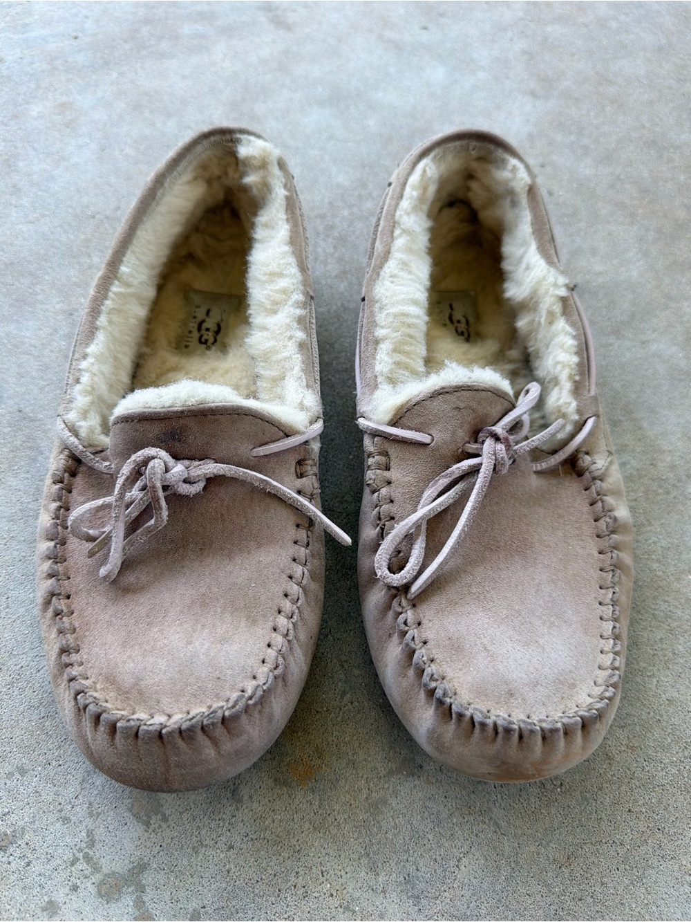 Ugg Dakota Sand Slippers Women’s Shoes